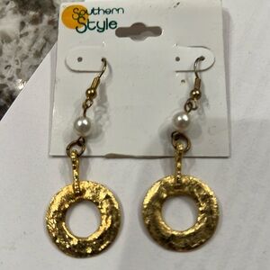 Old school vintage retro style earrings from Southern Style